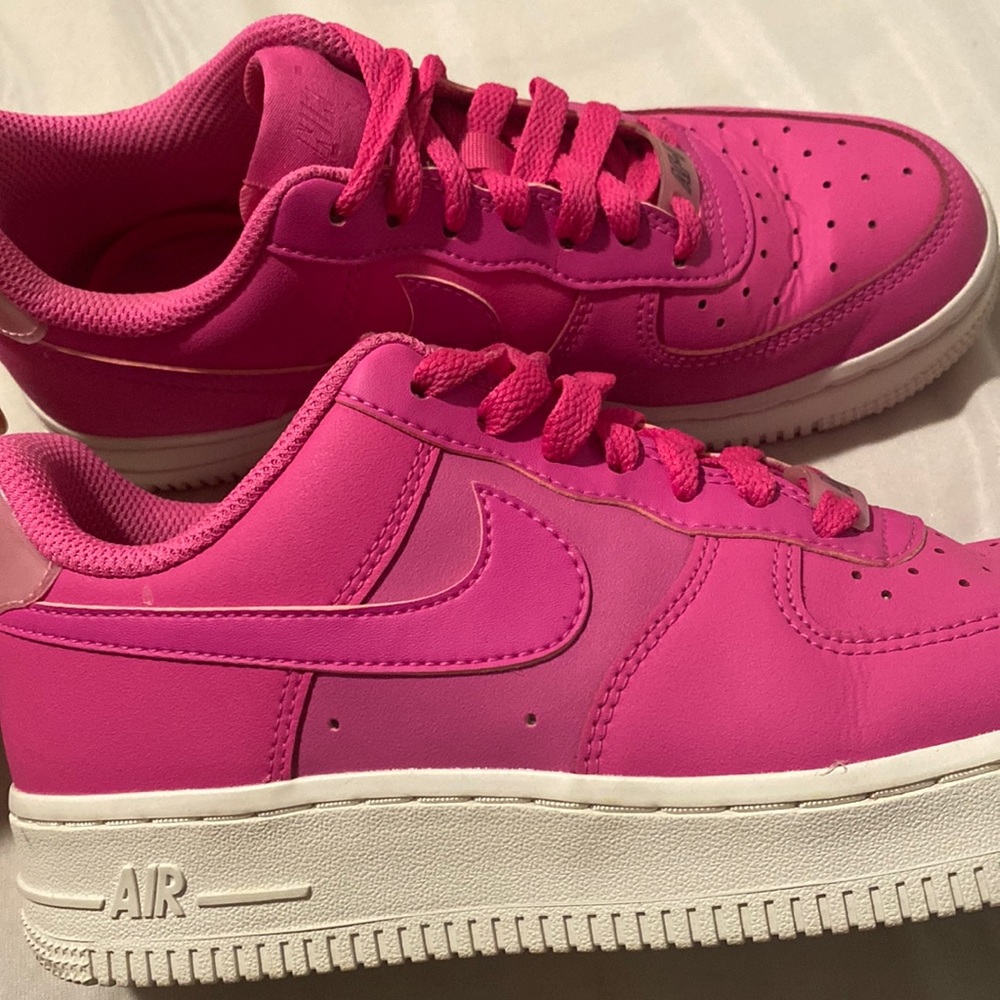 Nike Air Force 1 neon/fire pink